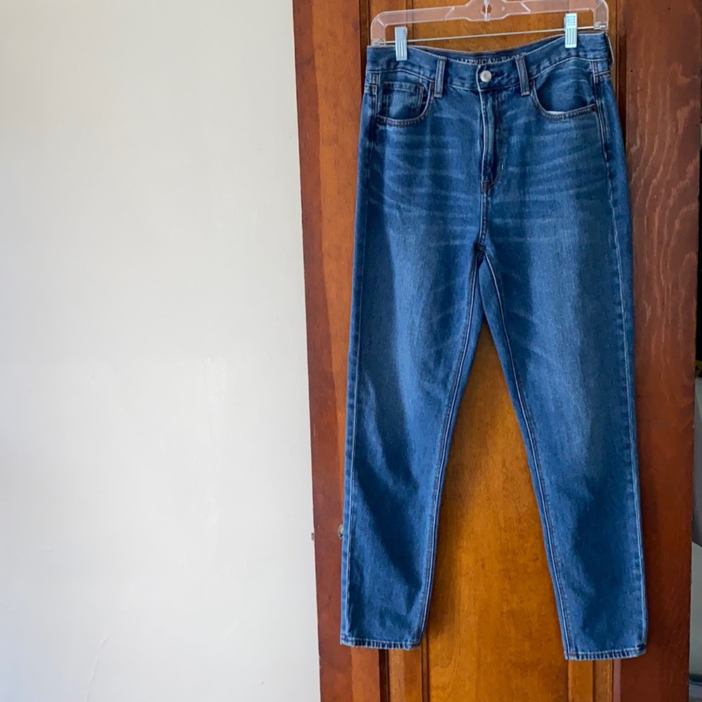 AE vintage style mom jeans
